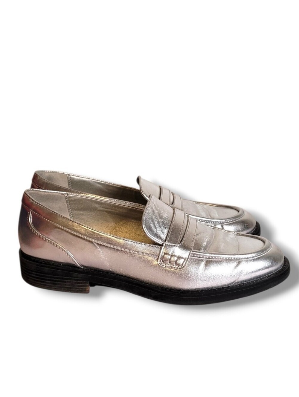 GAP Silver Metallic Loafers Size 8